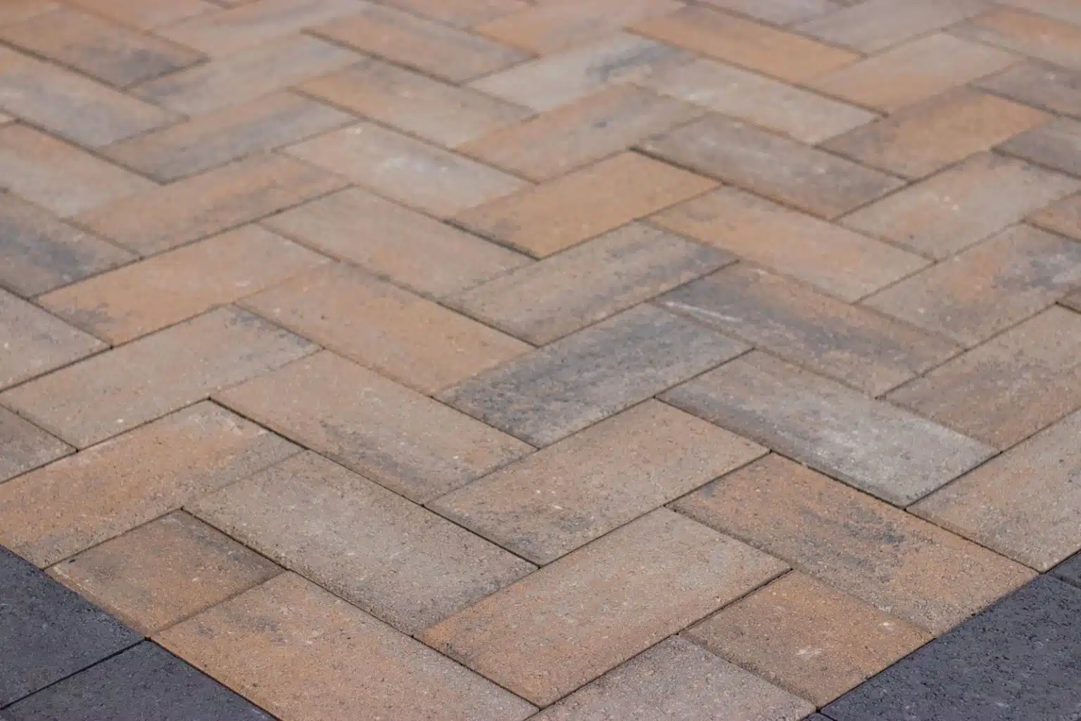 Double Park Concrete Paver Jamestown Blend Patio