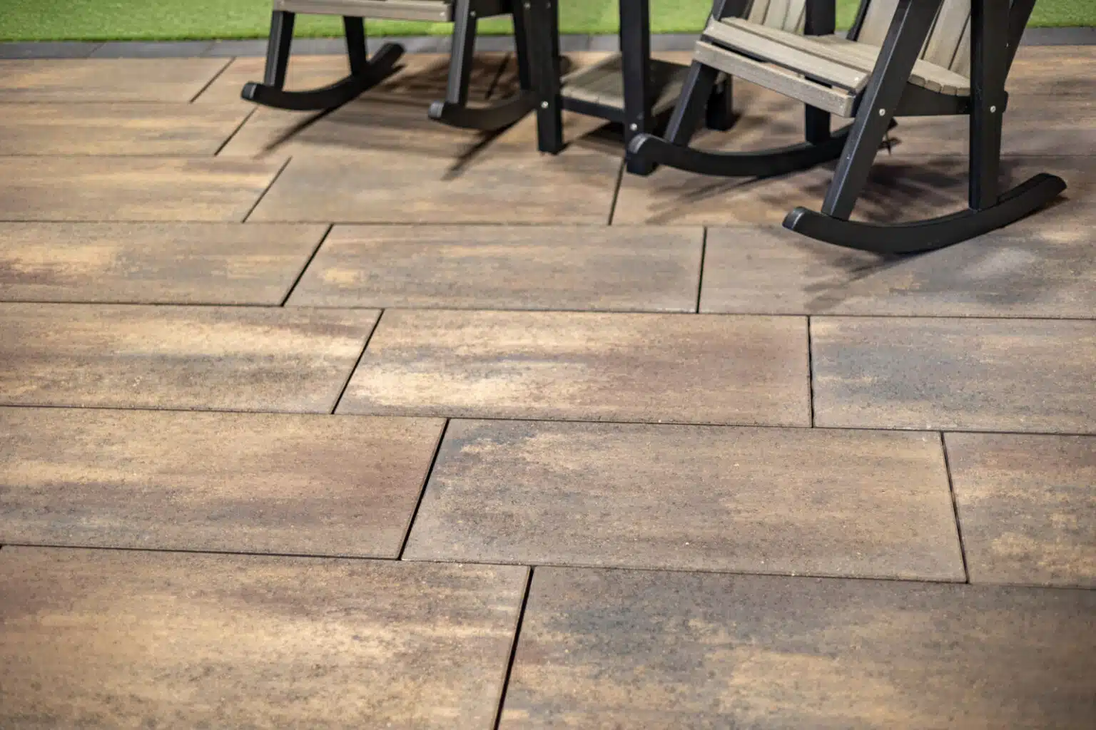Largo™ 18 Concrete Patio Paver - Image 13