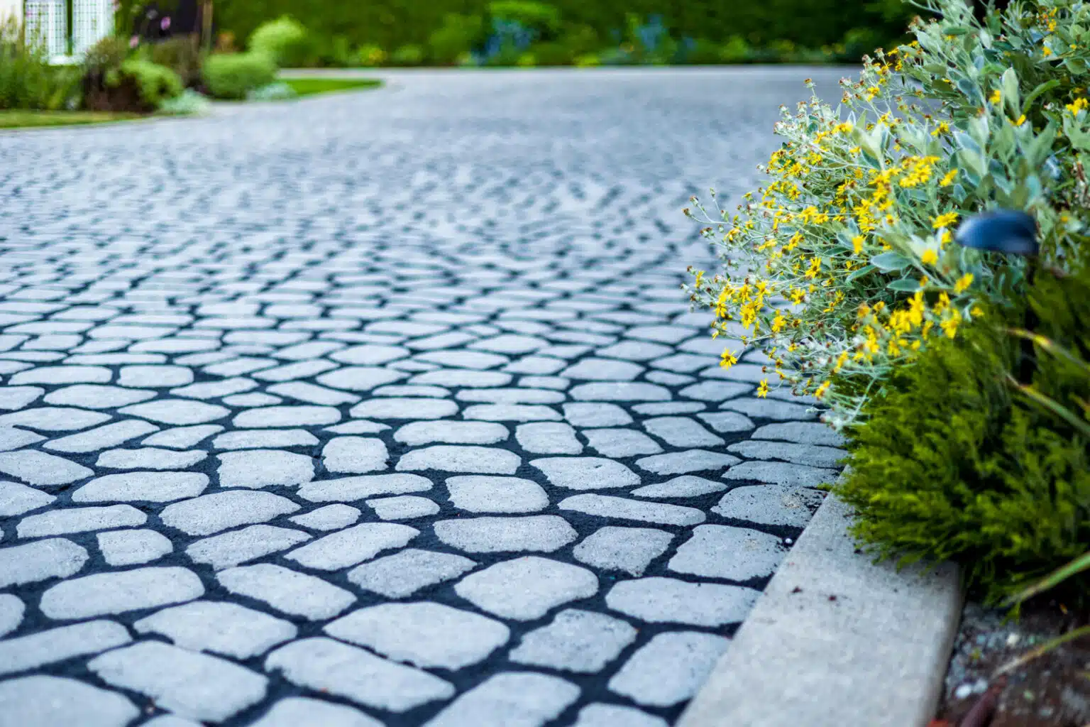 Roma Stone Pewter Color Concrete pavers Layer