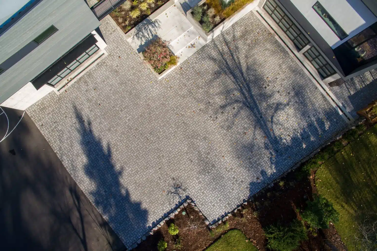 Camino Ecogreen Cambridge Color Paver driveway aerial view