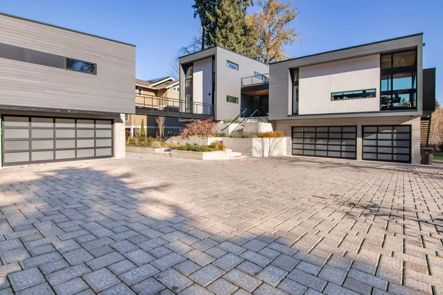 Camino Ecogreen Cambridge Color Paver driveway modern